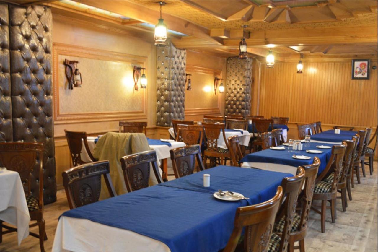 Hotel Hilltop Gulmarg JAMMU AND KASHMIR ภายนอก รูปภาพ