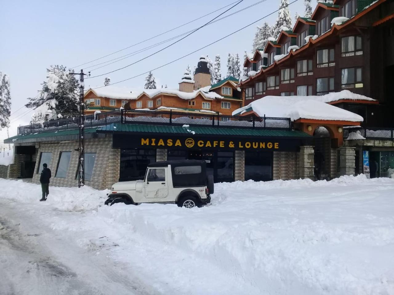 Hotel Hilltop Gulmarg JAMMU AND KASHMIR ภายนอก รูปภาพ